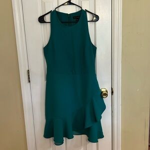Banana Republic Emerald Green Sleeveless Shift Dress size 6